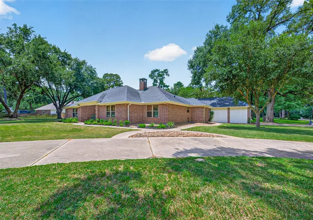 1st image of 18903 Grosbeak Ln, Tomball, TX 77377 | MLS# 64601607