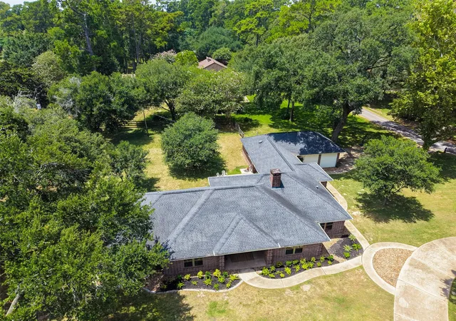 4th image of 18903 Grosbeak Ln, Tomball, TX 77377 | MLS# 64601607