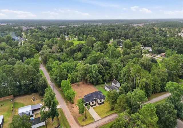 Photo 33 of Single family home for sale at 16701 Ardmore St, Conroe, TX 77302 | MLS# 10545742 | Listing updated on 2026-09-09