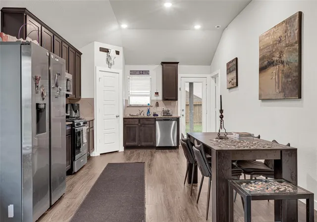 Photo 3 of Single family home for sale at 322 Pickwick Gdns Ln, Magnolia, TX 77354 | MLS# 22334482 | Listing updated on 2026-08-12
