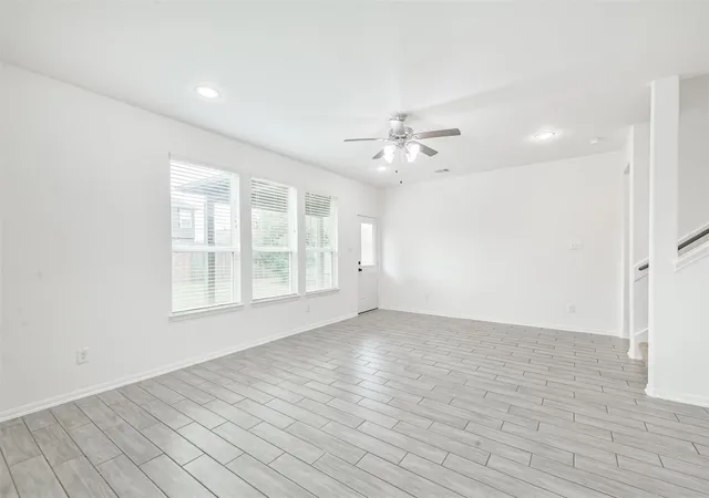 Photo 3 of Single family home for sale at 2824 Beech River Ct, Conroe, TX 77301 | MLS# 33942314 | Listing updated on 2026-09-14