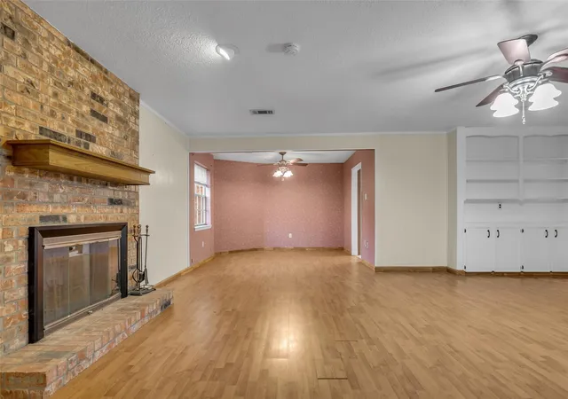 Photo 4 of Single family home for sale at 10002 Pinehurst St, Baytown, TX 77521 | MLS# 91600068 | Listing updated on 2026-10-09