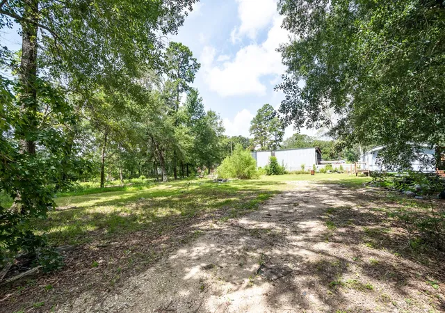 Photo 3 of Single family home for sale at 27085 Coach Light Ln, New Caney, TX 77357 | MLS# 69435752 | Listing updated on 2026-08-11