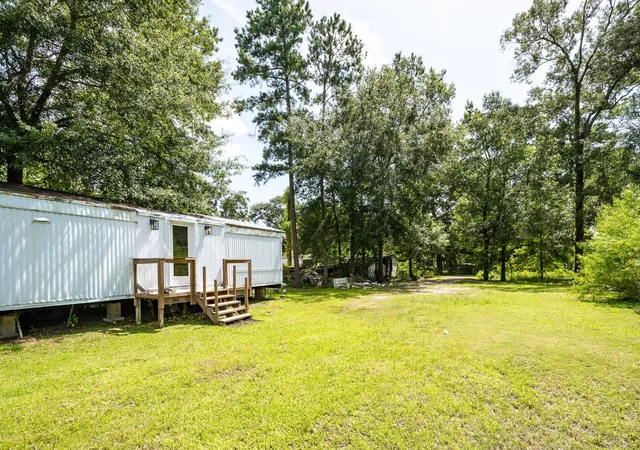 Photo 4 of Single family home for sale at 27085 Coach Light Ln, New Caney, TX 77357 | MLS# 69435752 | Listing updated on 2026-08-11