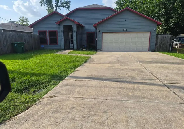 2nd image of 8161 Snowden St, Houston, TX 77028 | MLS# 29428512