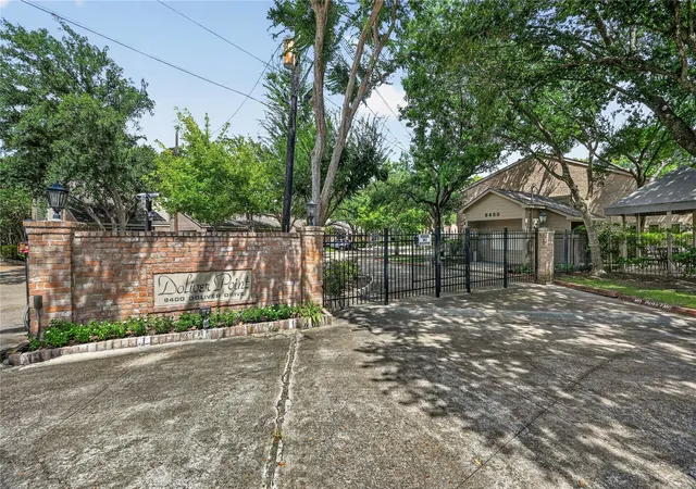 2nd image of 9400 Doliver Dr #16, Houston, TX 77063 | MLS# 13422941