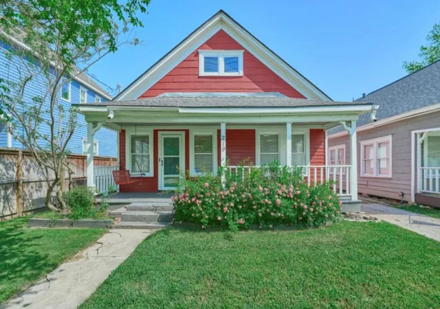1st image of 219 W 13th St, Houston, TX 77008 | MLS# 43224419