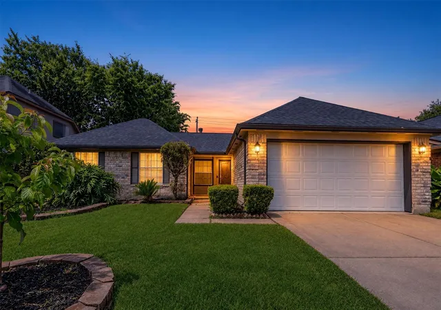 Photo 1 of Single family home for sale at 15819 Contender Ln, Friendswood, TX 77546 | MLS# 92660747 | Listing updated on 2026-09-14
