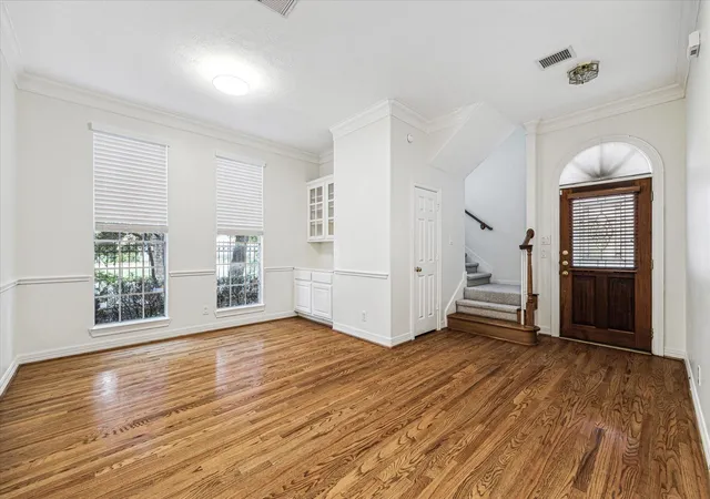 image of 2838 Briarhurst Park, Houston, TX 77057 | MLS# 9856070