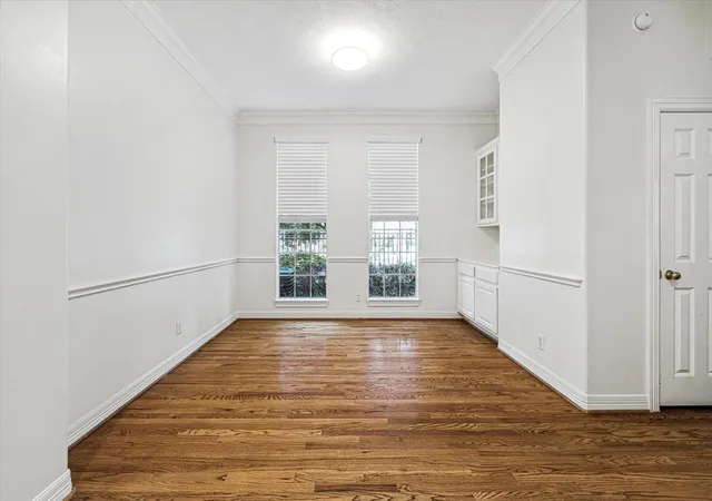 image of 2838 Briarhurst Park, Houston, TX 77057 | MLS# 9856070