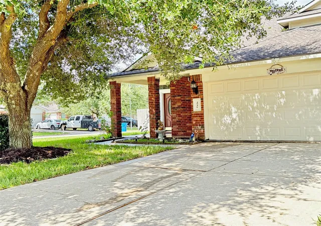 Photo 3 of Single family home for sale at 4946 Kasos Isle Dr, Spring, TX 77388 | MLS# 70430197 | Listing updated on 2026-08-14