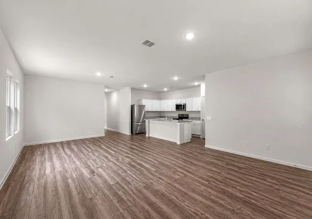 3rd image of 3201 Captain'S Grove, Dickinson, TX 77539 | MLS# 7176003