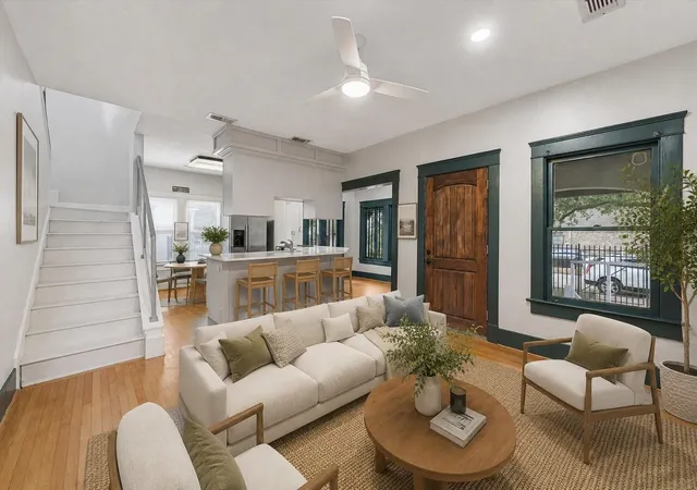 Photo 2 of Multi family home for sale at 3613 Audubon Pl, Houston, TX 77006 | MLS# 42397893 | Listing updated on 2026-09-11