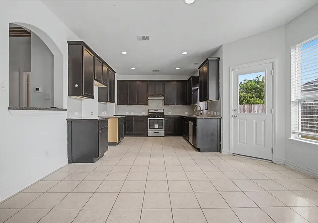 3rd image of 22814 Jetty Manor Ln, Spring, TX 77373 | MLS# 18073231