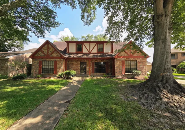 Photo 1 of Single family home for sale at 2310 Deer Meadow Dr, Missouri City, TX 77489 | MLS# 276259 | Listing updated on 2026-08-11