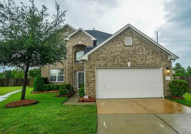 2nd image of 1702 Lansing Cove Dr, Fresno, TX 77545 | MLS# 78298585
