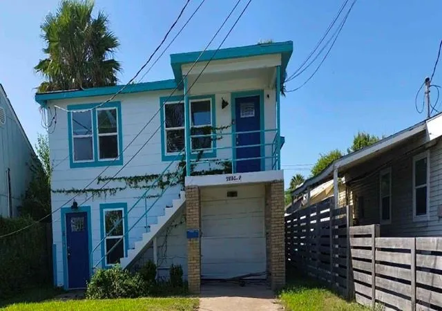 Photo 1 of Single family home for sale at 5918 Ave R, Galveston, TX 77551 | MLS# 72001632 | Listing updated on 2026-08-14