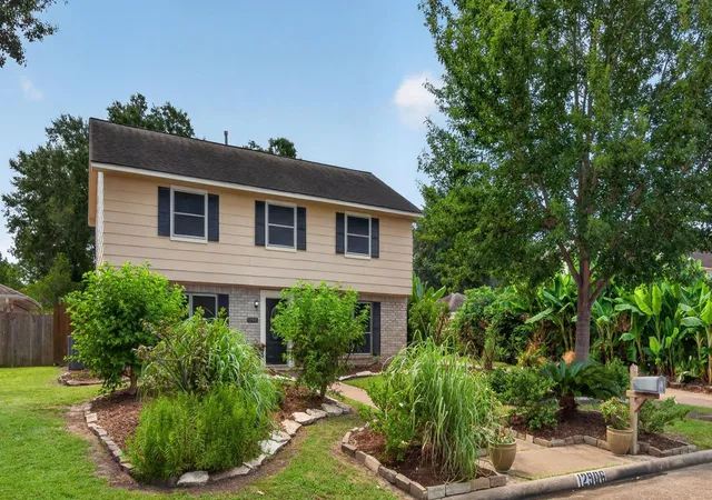 Photo 1 of Sale Pending at 12906 Shady Knoll Ln, Cypress, TX 77429 | MLS# 91061241 | Listing updated on 2026-09-21