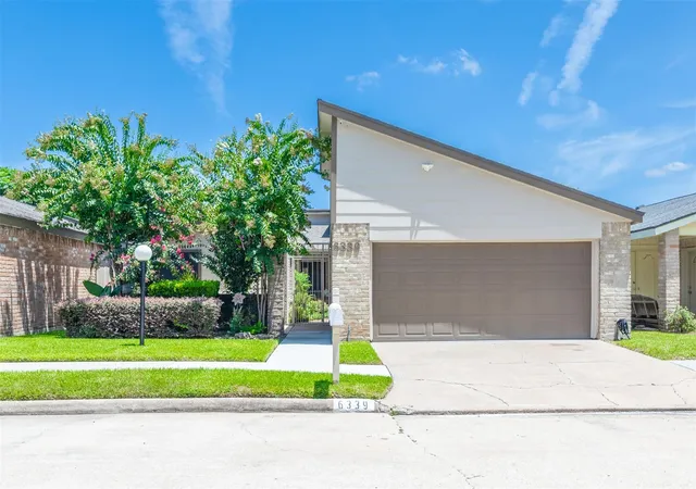 36th image of 6339 Briar Terrace Dr, Houston, TX 77072 | MLS# 62952896
