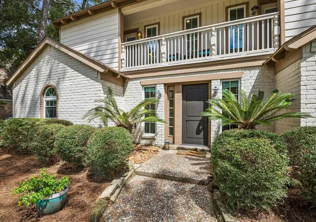 Photo 2 of Single family home for sale at 5210 Three Oaks Cir, Houston, TX 77069 | MLS# 22182334 | Listing updated on 2026-09-02