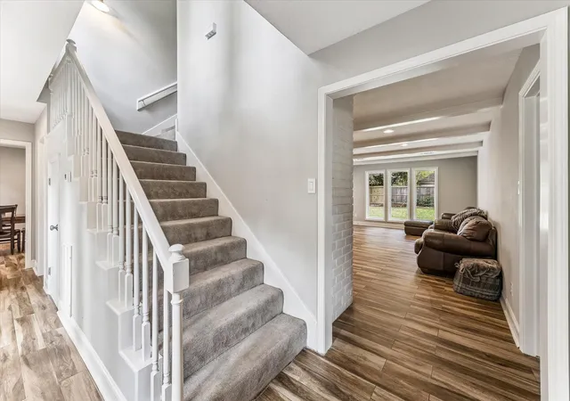 Photo 4 of Single family home for sale at 5210 Three Oaks Cir, Houston, TX 77069 | MLS# 22182334 | Listing updated on 2026-09-02