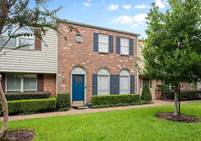 1st image of 5819 Valley Forge Dr #91, Houston, TX 77057 | MLS# 72563039