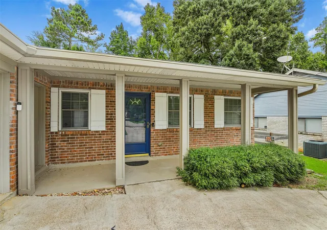 Photo 2 of Single family home for sale at 1215 Tejas Blvd, Montgomery, TX 77316 | MLS# 12441515 | Listing updated on 2026-09-05