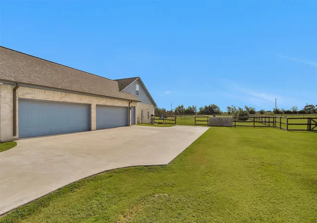 Photo 4 of Single family home for sale at 9123 Scarborough Dr, Iola, TX 77861 | MLS# 48589370 | Listing updated on 2026-09-16