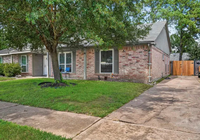 16th image of 19322 Woodglen Dr, Katy, TX 77449 | MLS# 27259025
