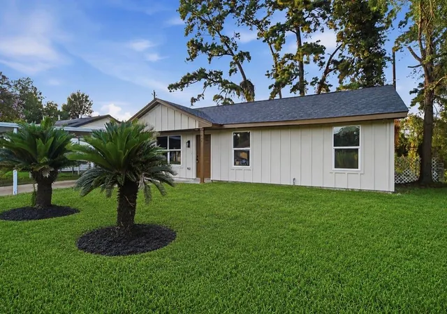 Photo 3 of Sale Pending at 7447 Langley Rd, Houston, TX 77016 | MLS# 20198116 | Listing updated on 2026-09-04