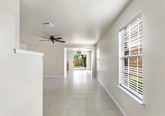 3rd image of 10423 Briar Patch St, Baytown, TX 77523 | MLS# 39167979