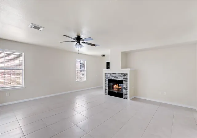 5th image of 10423 Briar Patch St, Baytown, TX 77523 | MLS# 39167979
