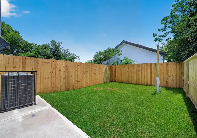 46th image of 7836 Nashville St Unit A/b St, Houston, TX 77028 | MLS# 26174398