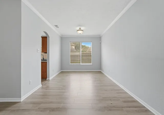 Photo 4 of Single family home for sale at 6508 Lauren Ln, Pearland, TX 77584 | MLS# 52120601 | Listing updated on 2026-09-21