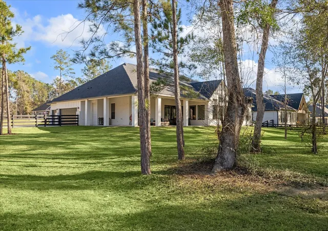2nd image of 19812 Whispering Creek Trl, Magnolia, TX 77355 | MLS# 67531561