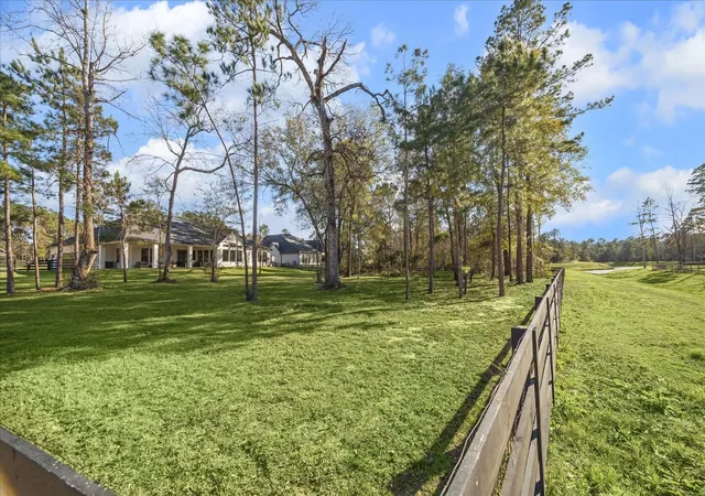 3rd image of 19812 Whispering Creek Trl, Magnolia, TX 77355 | MLS# 67531561