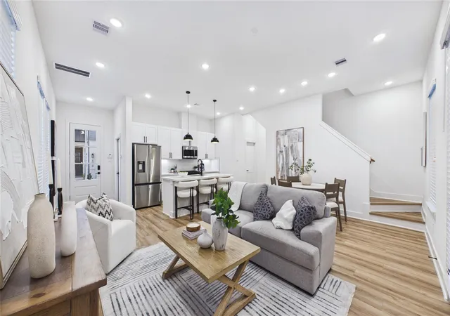 1st image of 2726 Reynolds St, Houston, TX 77009 | MLS# 57232992