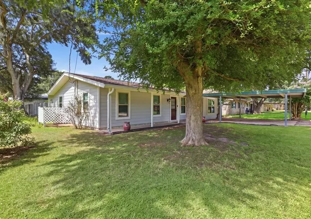 4th image of 407 Cypress Ave, Winnie, TX 77665 | MLS# 69693962