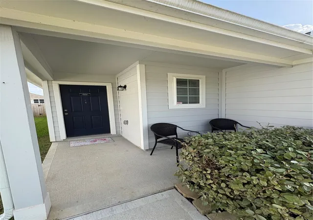 Photo 2 of Single family home for sale at 2441 Shellcracker Dr, Conroe, TX 77384 | MLS# 40177060 | Listing updated on 2026-09-03