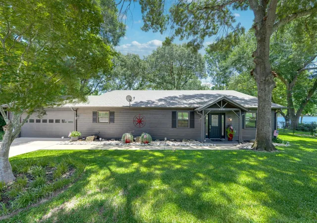 1st image of 23258 Edgewater Dr, Frankston, TX 75763 | MLS# 38940527