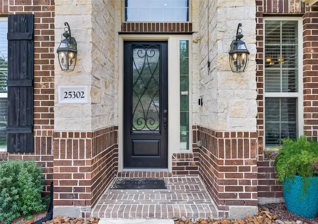 Photo 2 of Sale Pending at 25302 Hillside Meadow Dr, Spring, TX 77389 | MLS# 31893410 | Listing updated on 2026-08-24