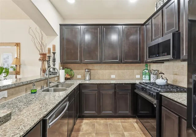 4th image of 8429 Sunset Loch Dr, Spring, TX 77379 | MLS# 88640654
