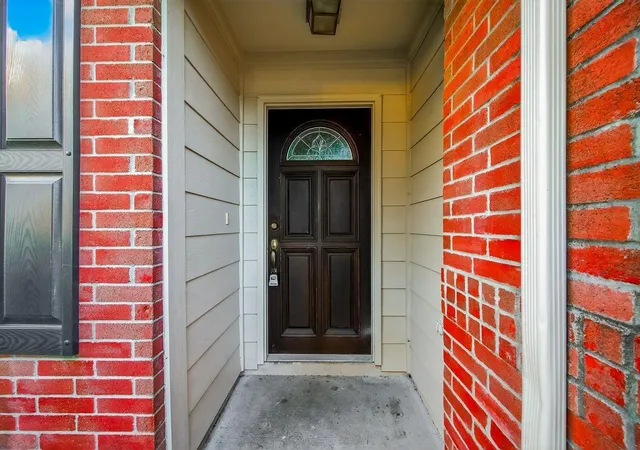 Photo 1 of Sale Pending at 2338 Summit Meadow Dr, Missouri City, TX 77489 | MLS# 27245902 | Listing updated on 2026-09-16