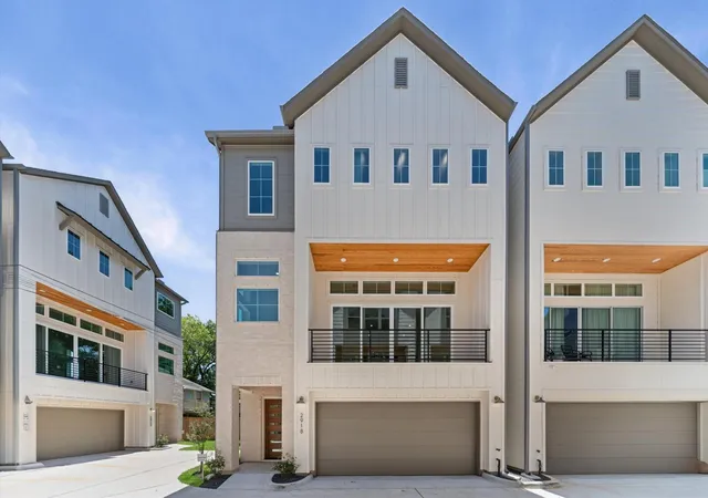Photo 1 of Single family home for sale at 2918 Michaux St, Houston, TX 77009 | MLS# 33656109 | Listing updated on 2026-09-19