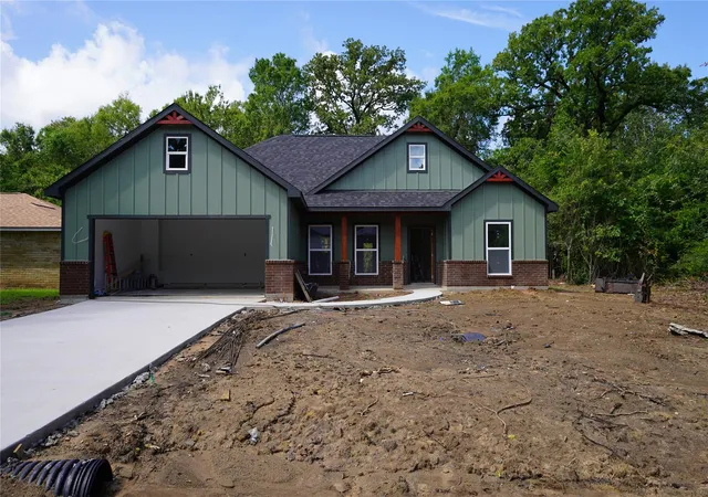 Photo 1 of Sale Pending at 530 Candlelight Ln, Livingston, TX 77351 | MLS# 49105887 | Listing updated on 2026-08-10