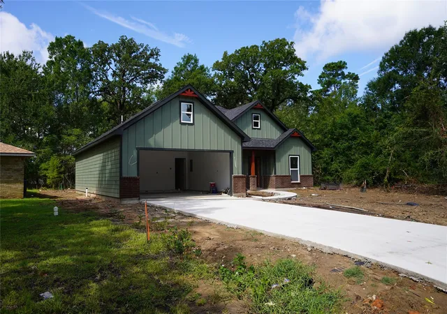 Photo 3 of Sale Pending at 530 Candlelight Ln, Livingston, TX 77351 | MLS# 49105887 | Listing updated on 2026-08-10
