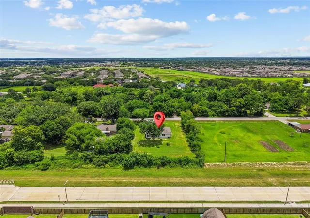 33rd image of 2730 Mary Ln, Dickinson, TX 77539 | MLS# 66615406