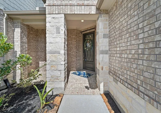 Photo 3 of Single family home for sale at 20614 Grazing Foal Ln, Tomball, TX 77377 | MLS# 44373980 | Listing updated on 2026-10-03