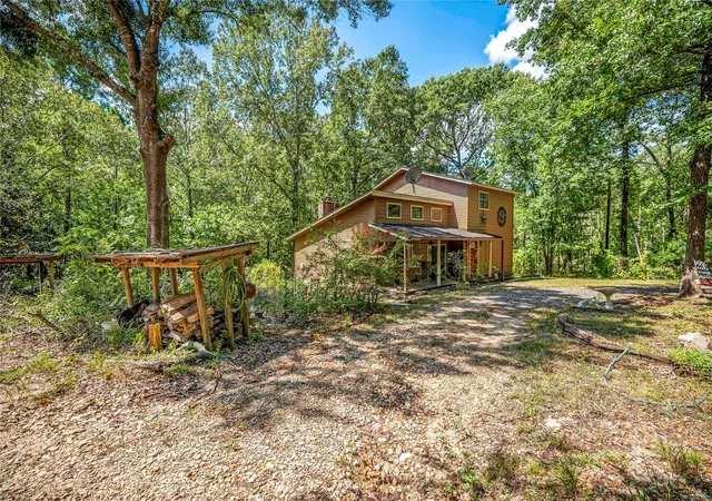 3rd image of 31 Ann Ct, Coldspring, TX 77331 | MLS# 16258217