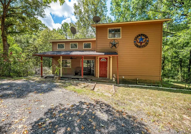 4th image of 31 Ann Ct, Coldspring, TX 77331 | MLS# 16258217